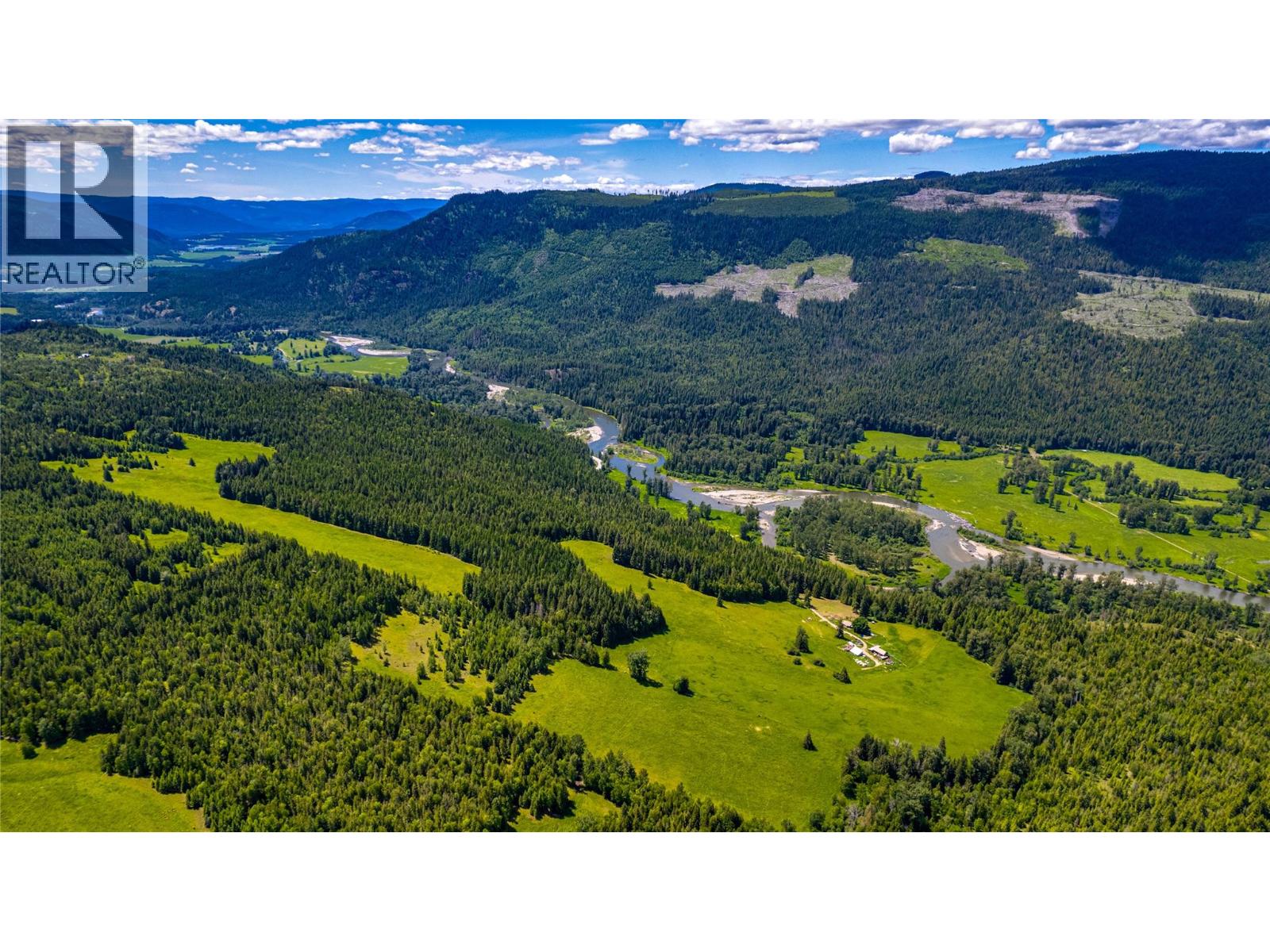  2301 Lumby Mabel Lake Road, Lumby