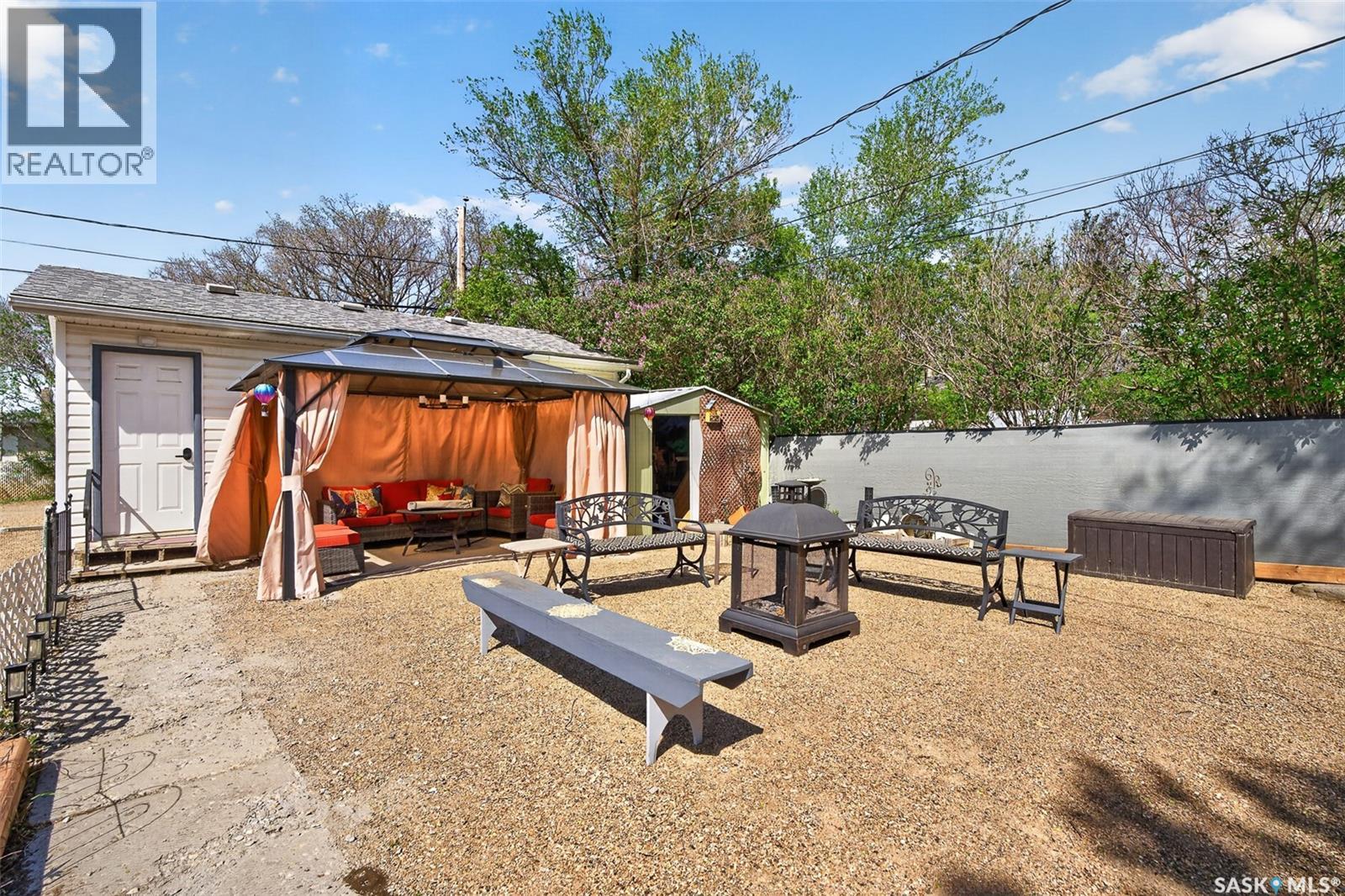 838 Ominica STREET W - 47