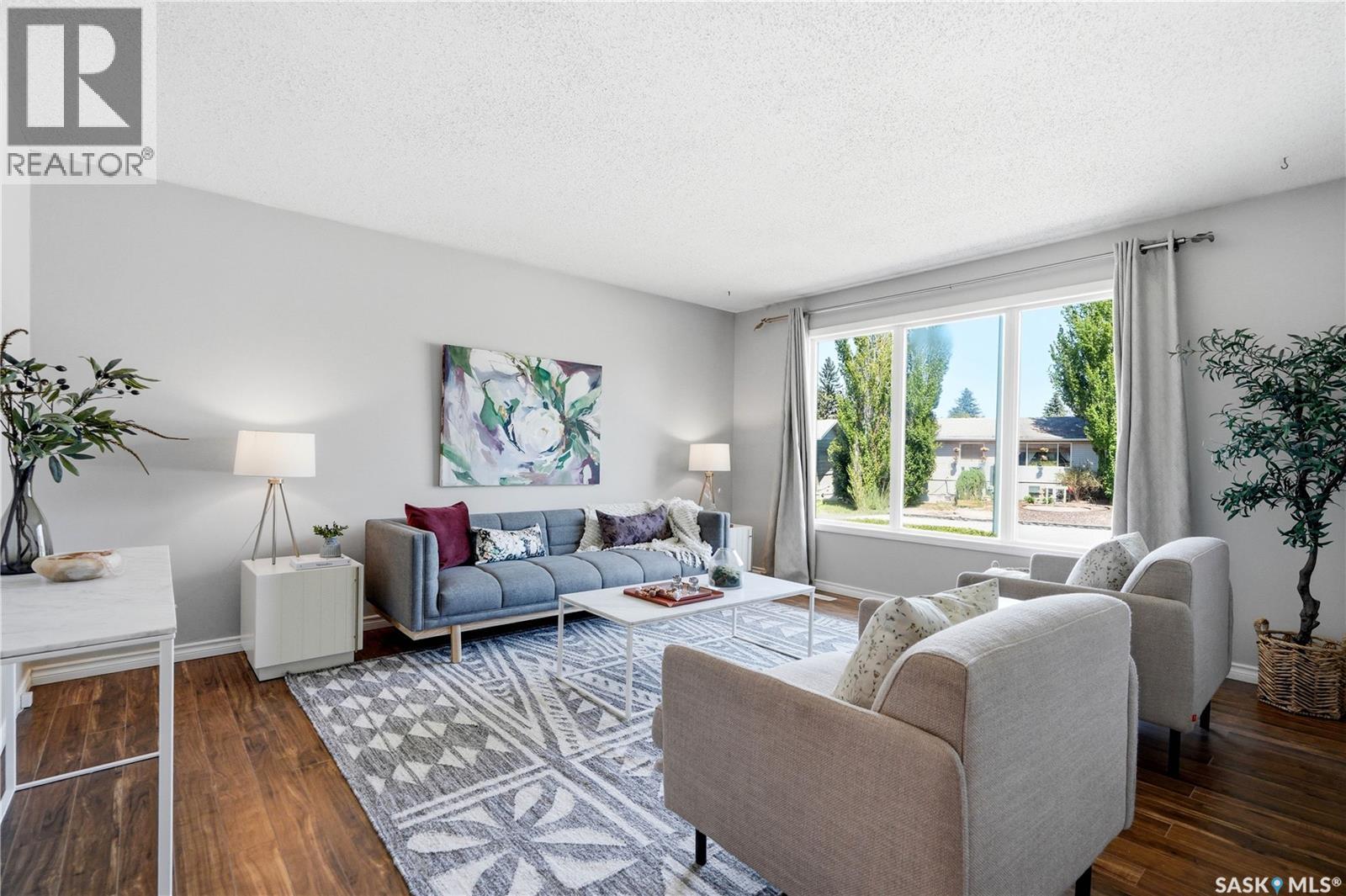 118 Laurentian DRIVE - 5