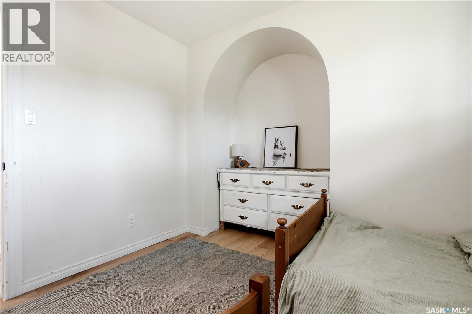21 Potter CRESCENT - 19
