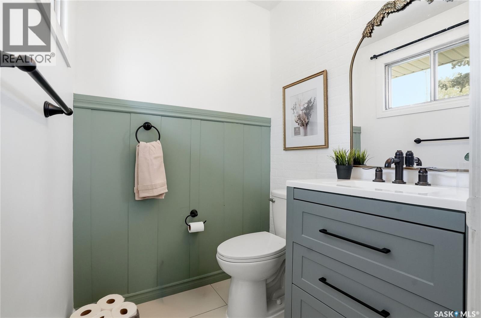 21 Potter CRESCENT - 25