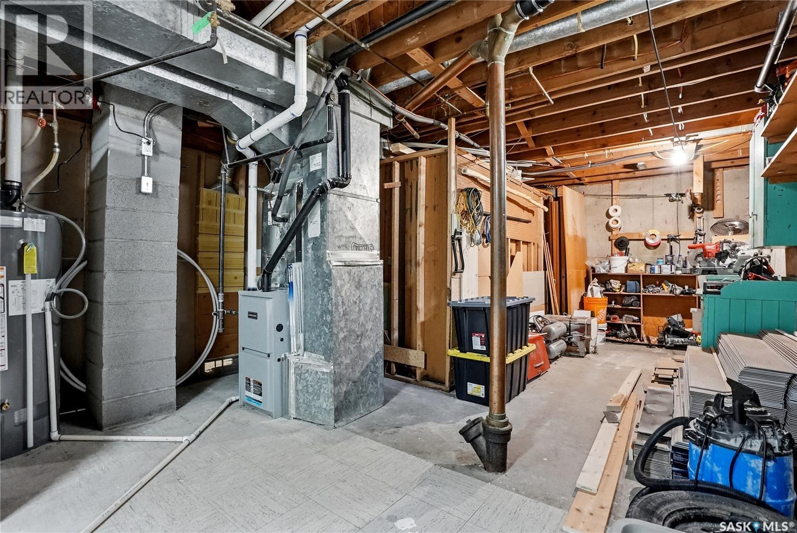 21 Potter CRESCENT - 33