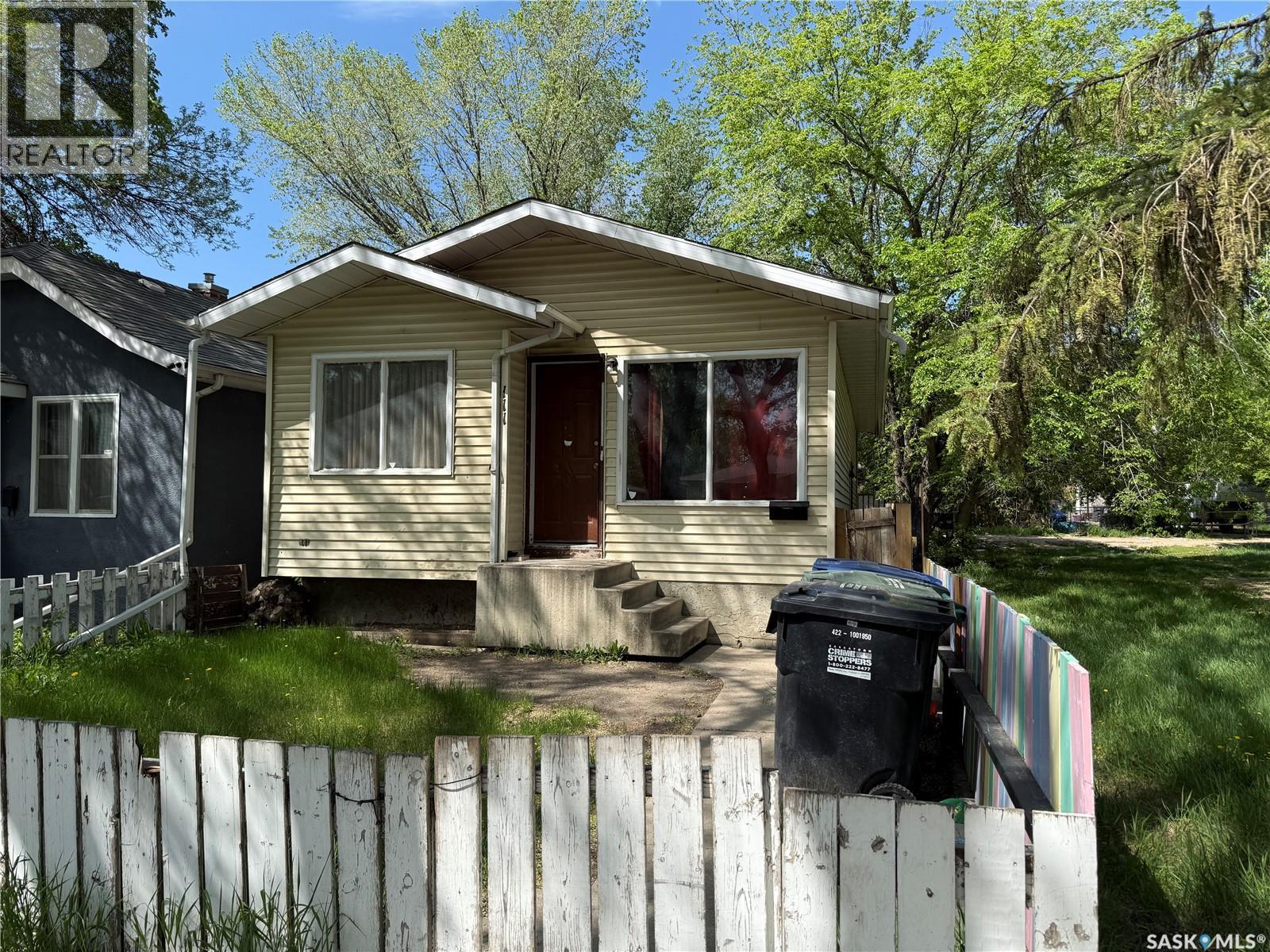 111 M AVENUE S - 16