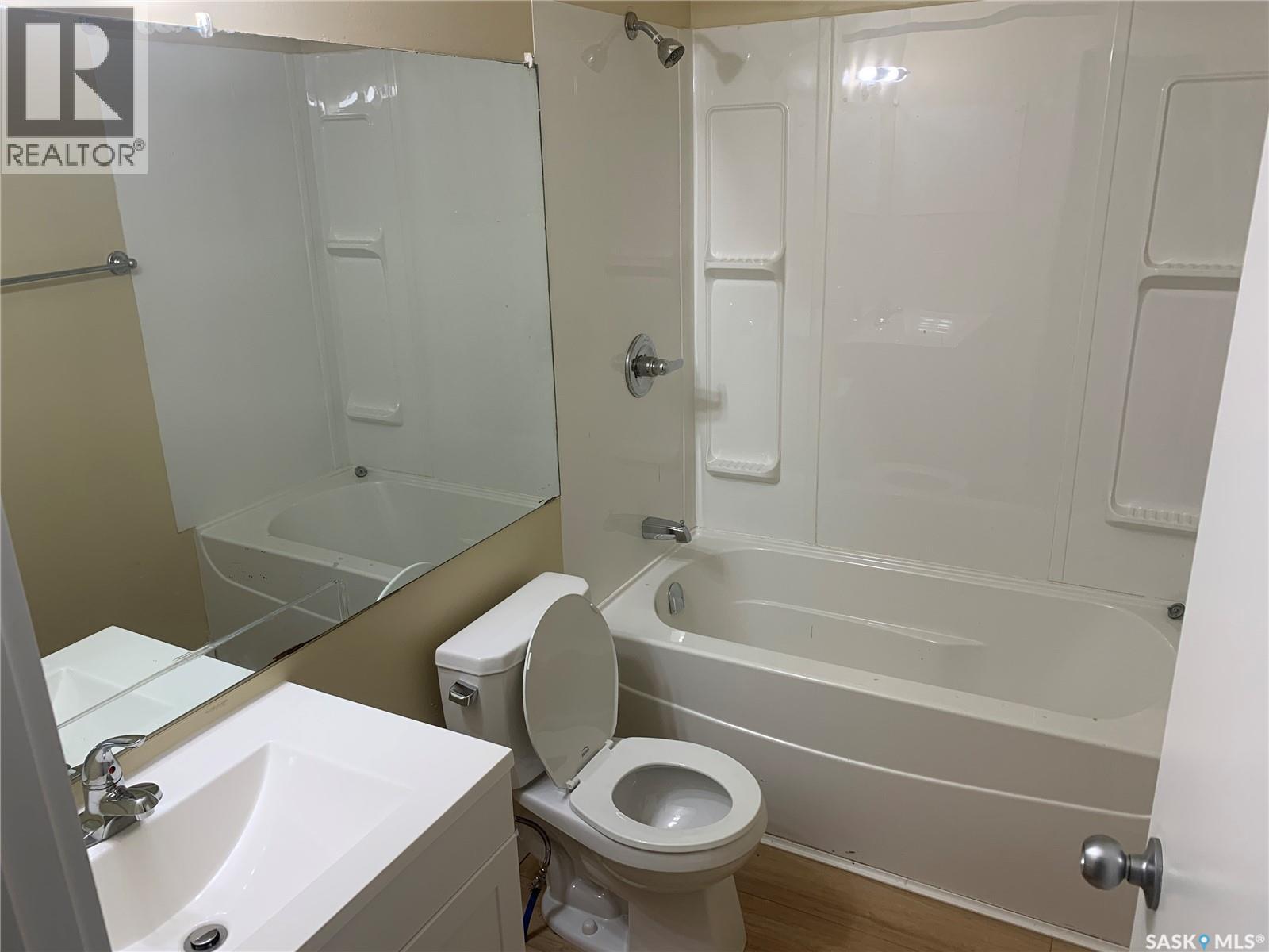 111 M AVENUE S - 5