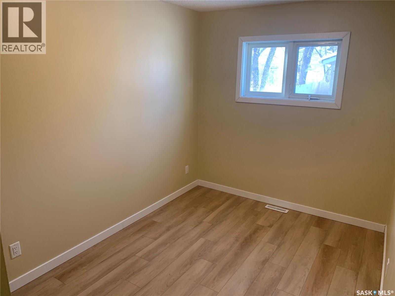 111 M AVENUE S - 6