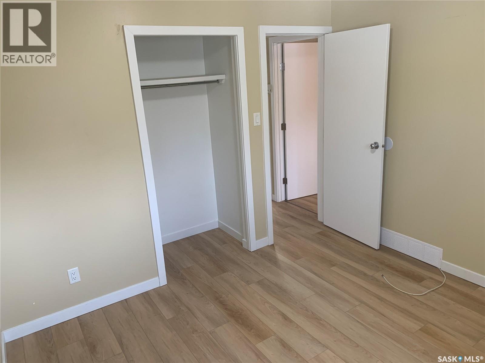 111 M AVENUE S - 8