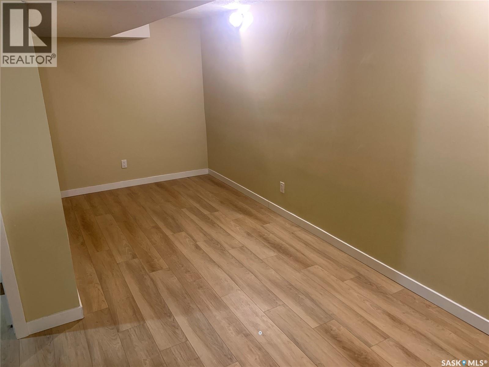 111 M AVENUE S - 9