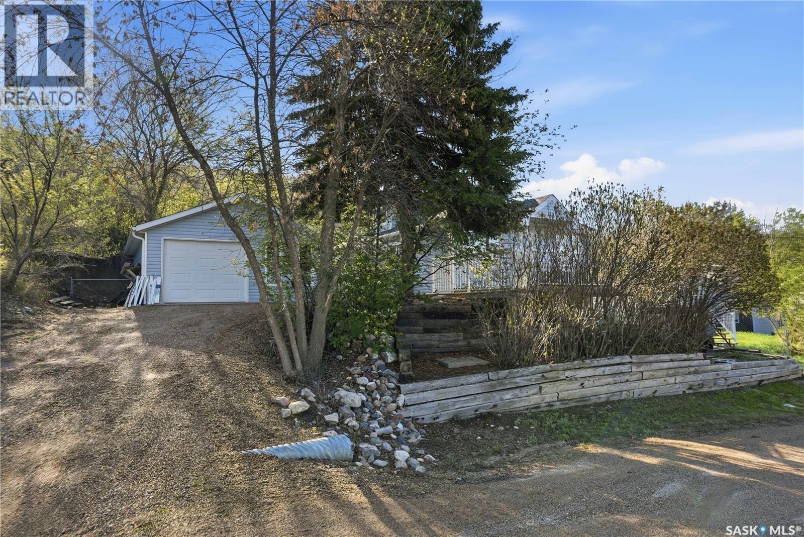 24 Alice CRESCENT - 28