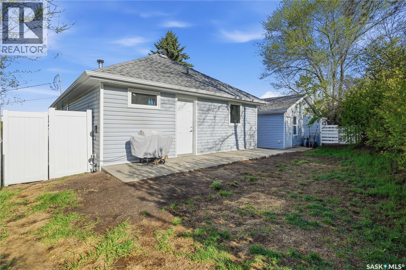 24 Alice CRESCENT - 33