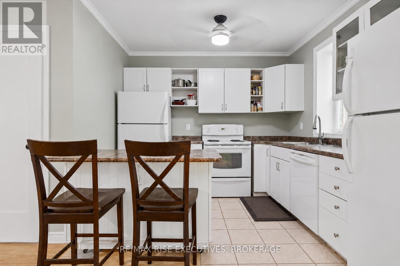 549 ALFRED STREET - 8