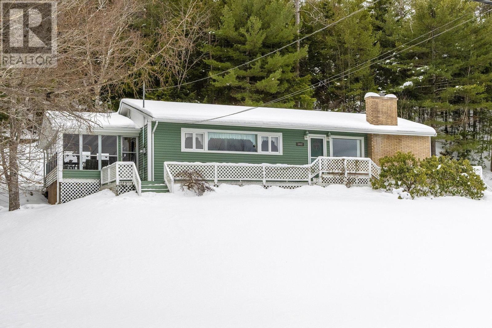 5442 Highway 2 - 8