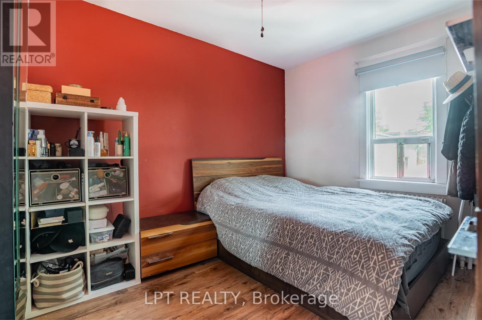 541 VAUGHAN ROAD - 12