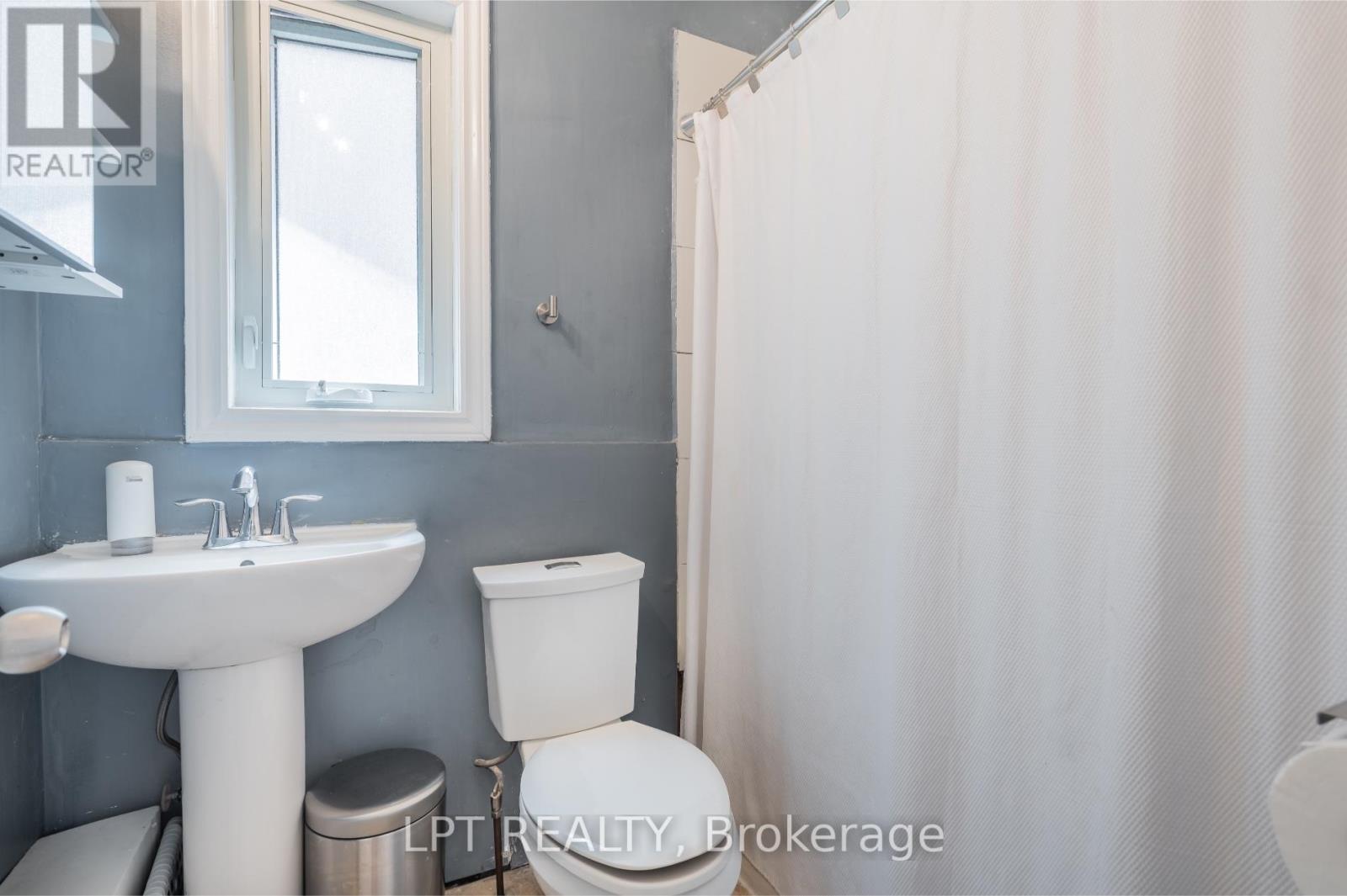 541 VAUGHAN ROAD - 14