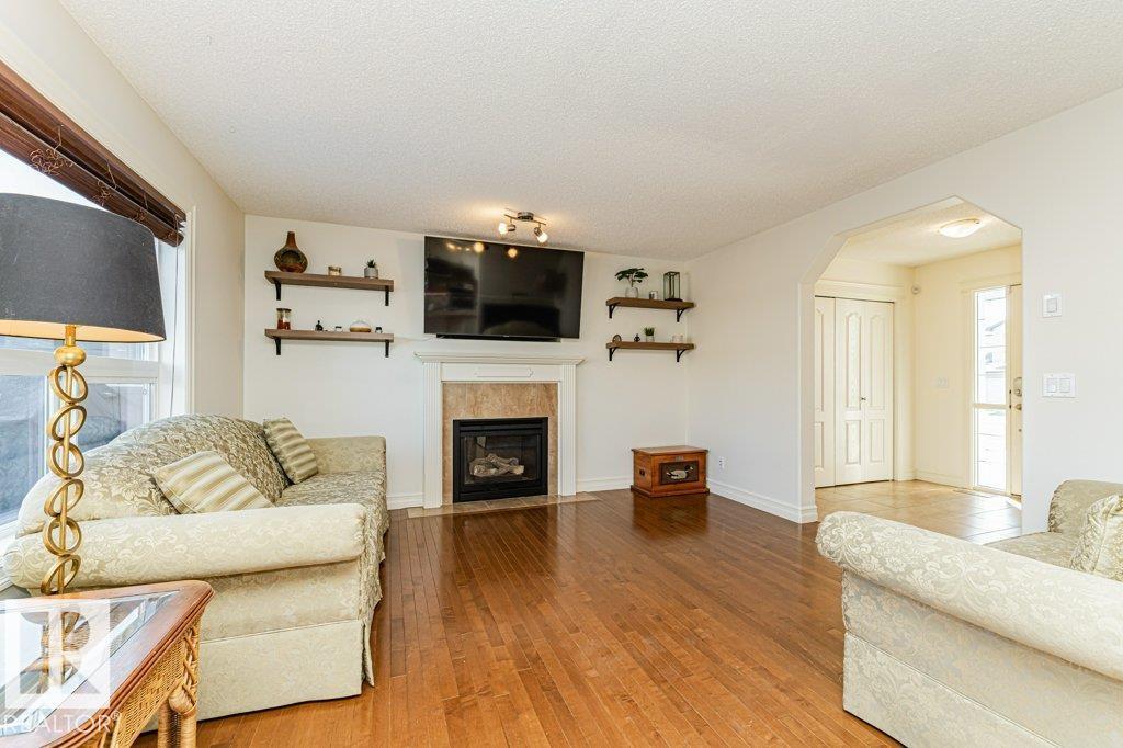 126 BOXWOOD BN - 14