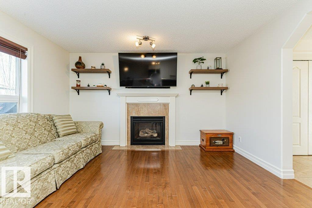 126 BOXWOOD BN - 15