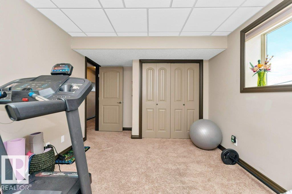 33 HILLCREST PT — photo 50