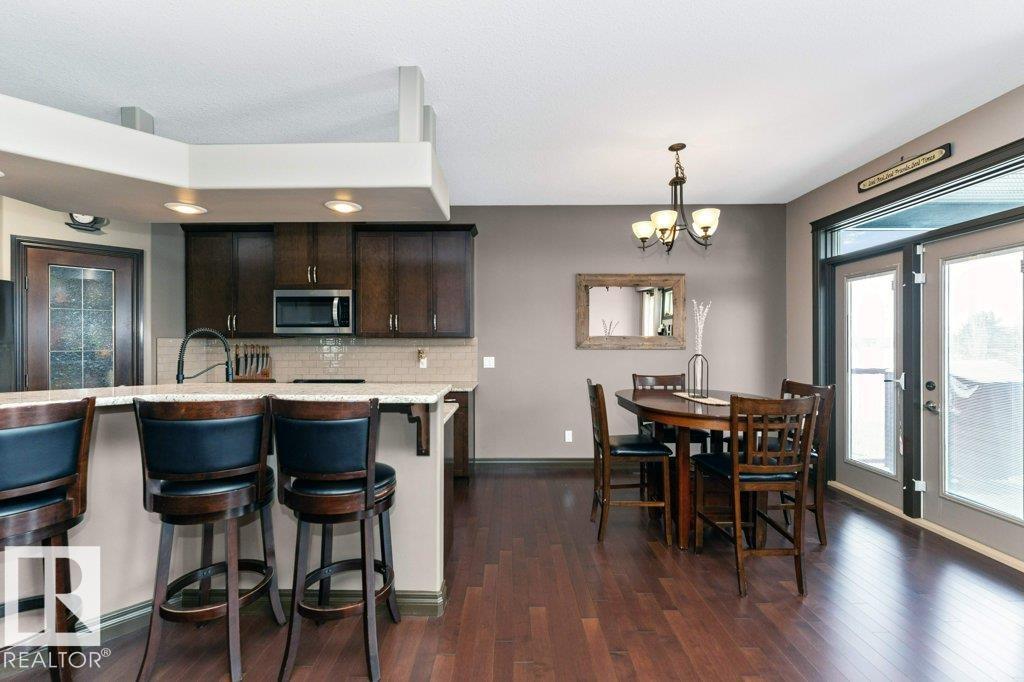 33 HILLCREST PT — photo 36