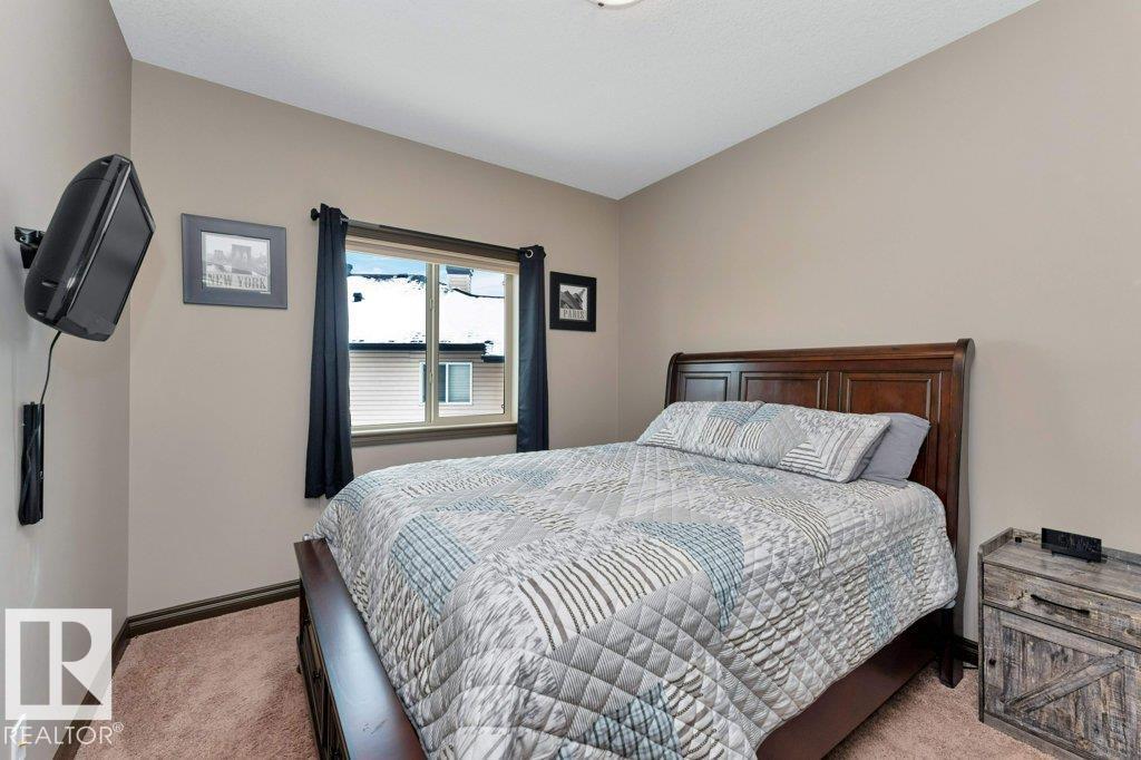 33 HILLCREST PT — photo 26