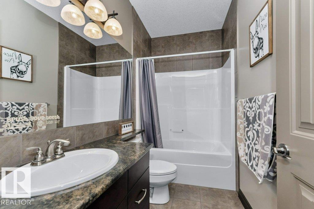 33 HILLCREST PT — photo 43