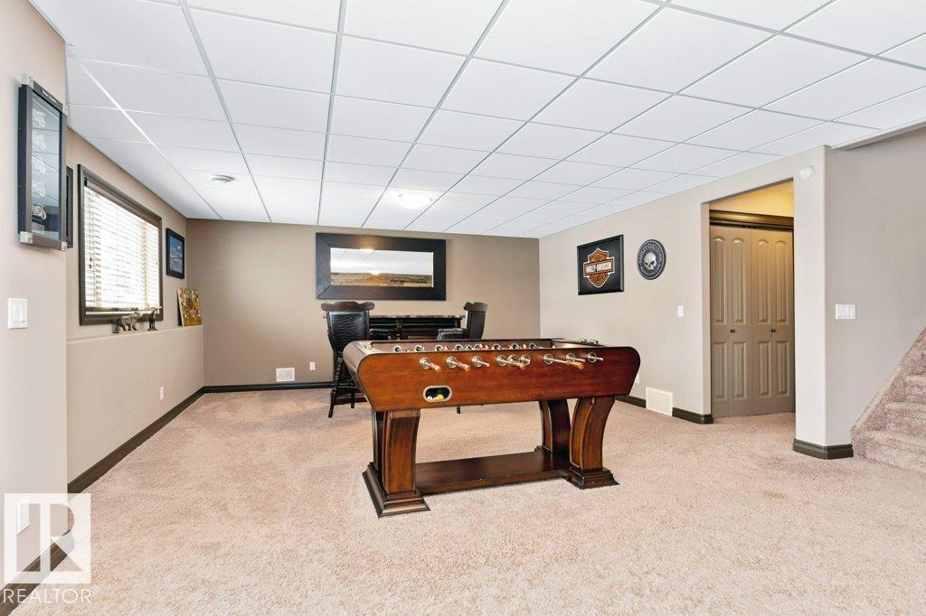 33 HILLCREST PT — photo 47