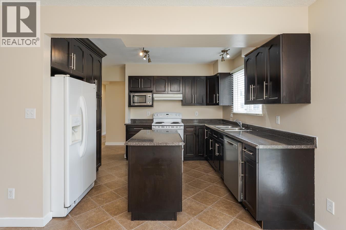 4143 22ND AVENUE - 7