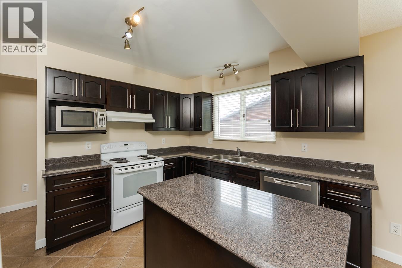 4143 22ND AVENUE - 8