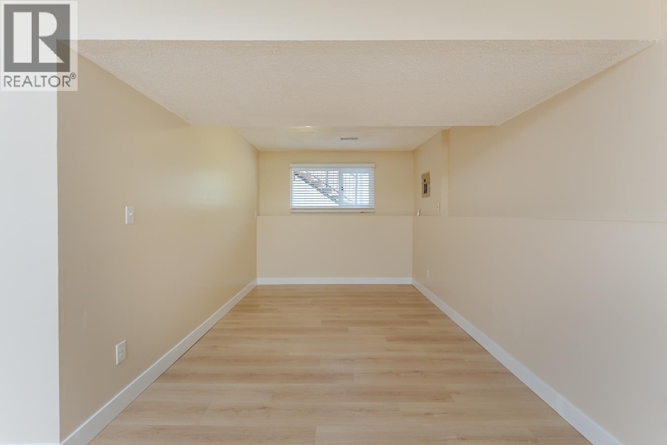 4143 22ND AVENUE - 27