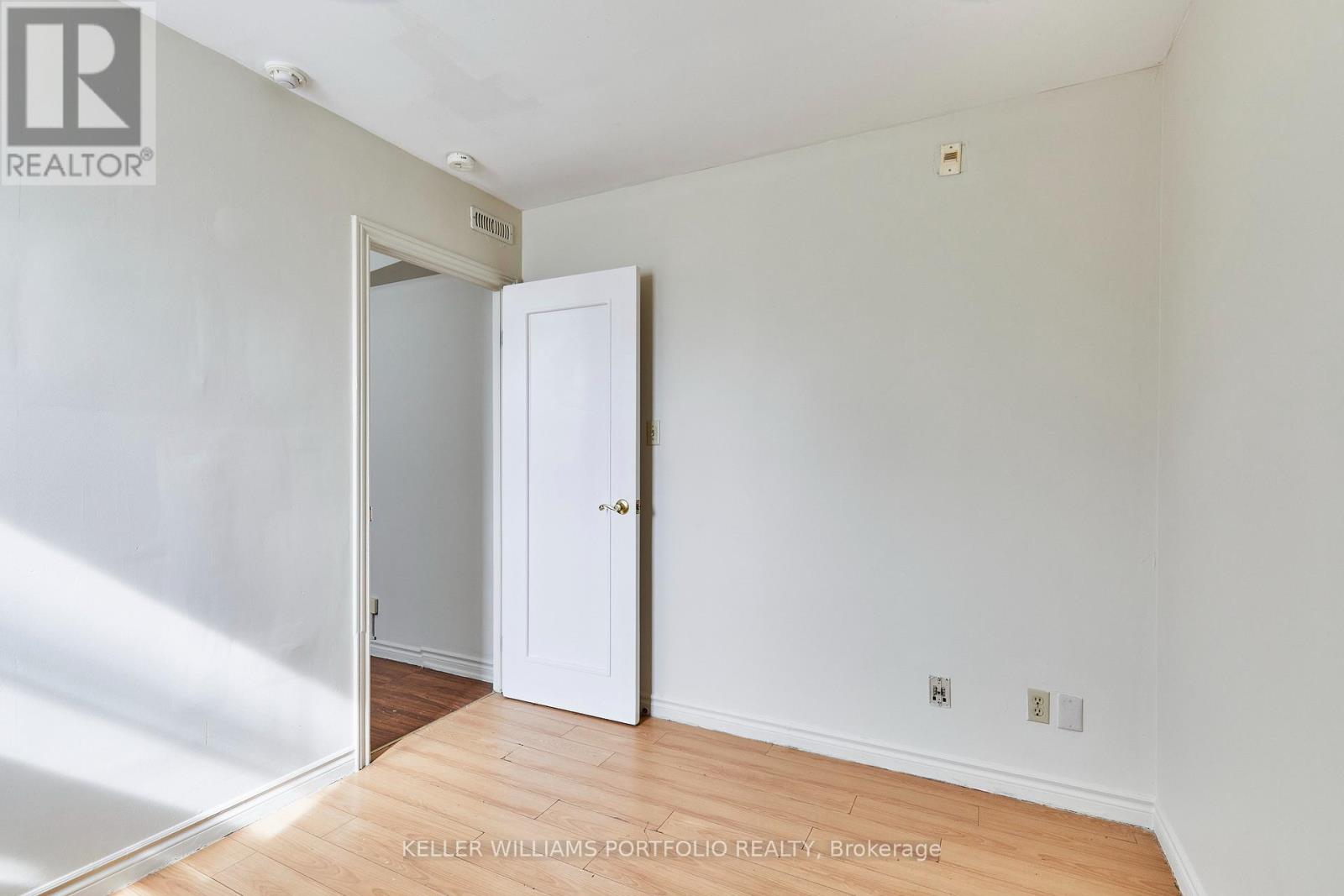 1395 GERRARD STREET E - 16