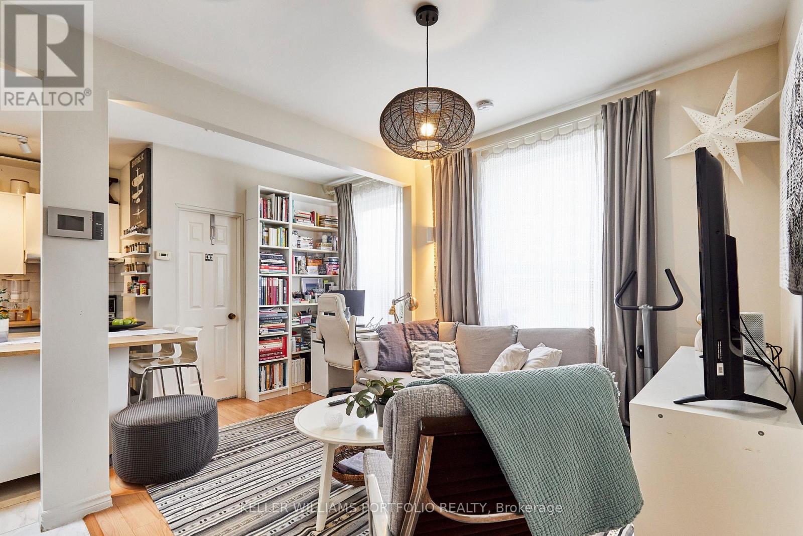 1395 GERRARD STREET E - 37
