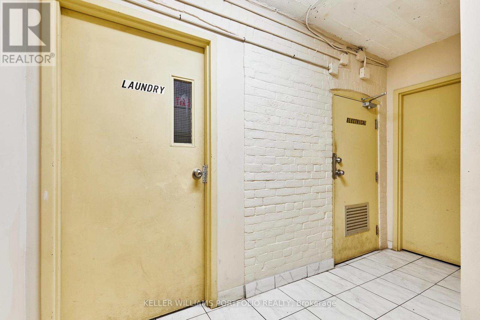 1395 GERRARD STREET E - 4