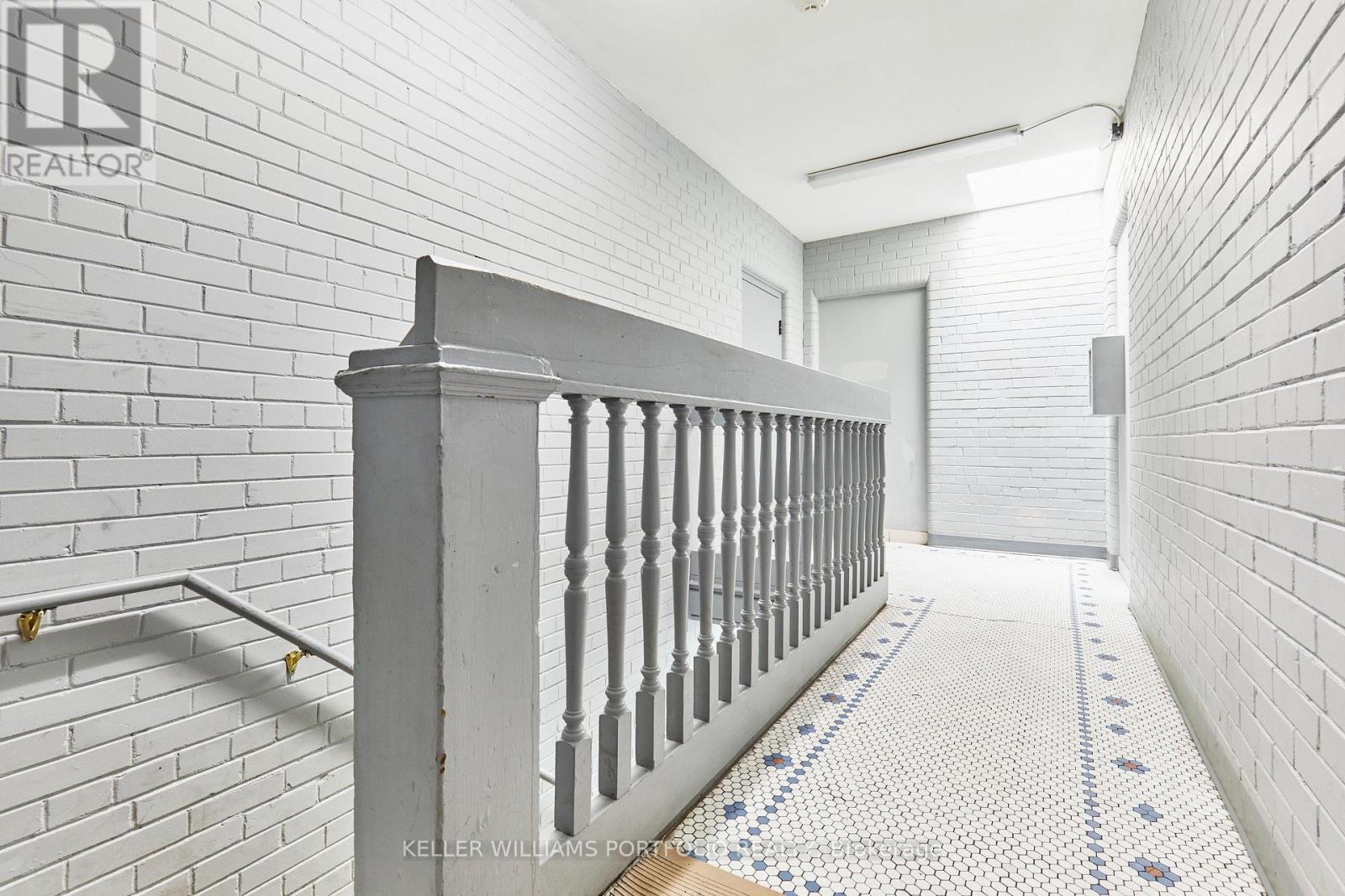 1395 GERRARD STREET E - 13