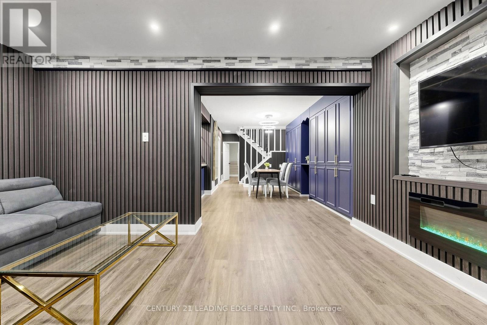 26 CARTIER CRESCENT - 7