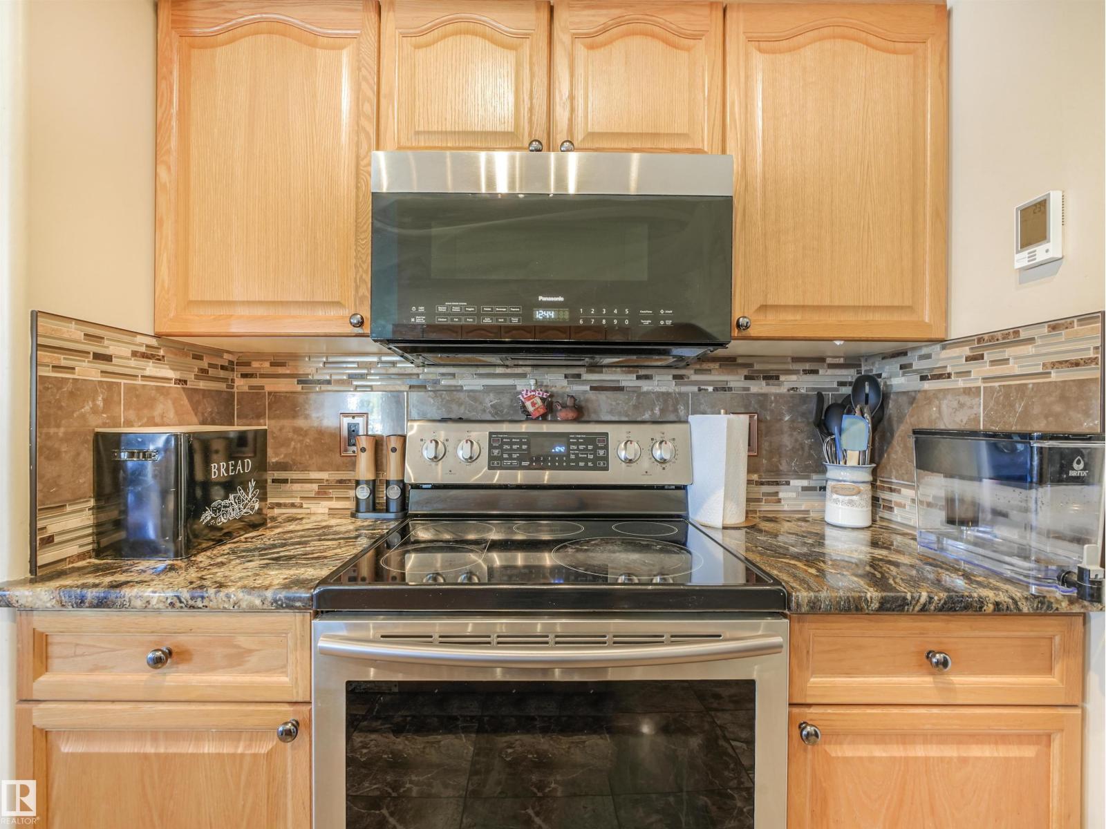 4832 157 AV NW - 12