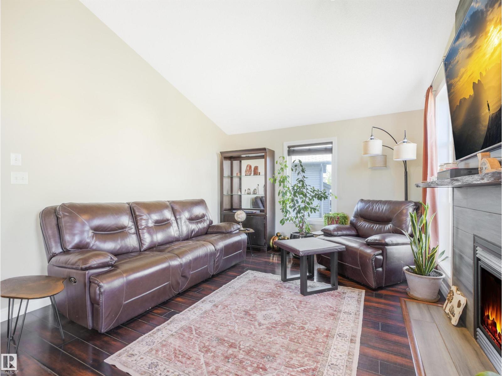 4832 157 AV NW - 20