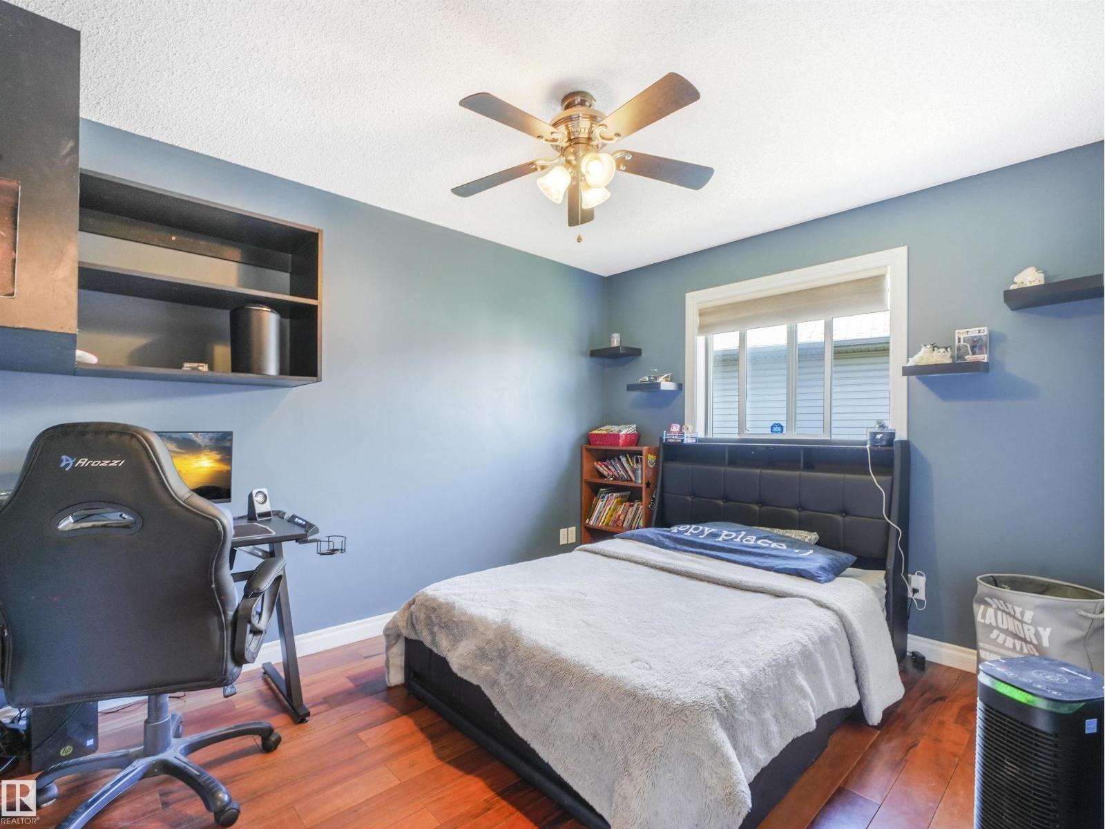 4832 157 AV NW - 23