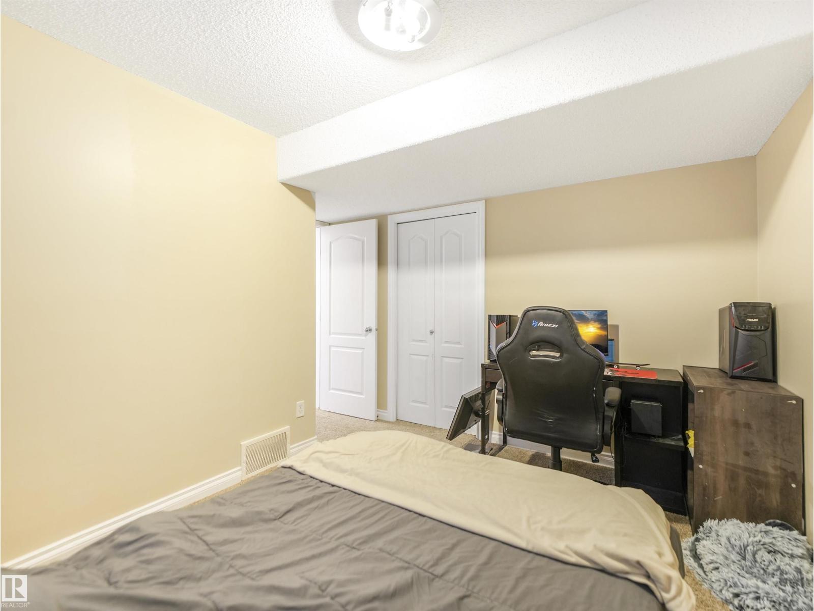 4832 157 AV NW - 41