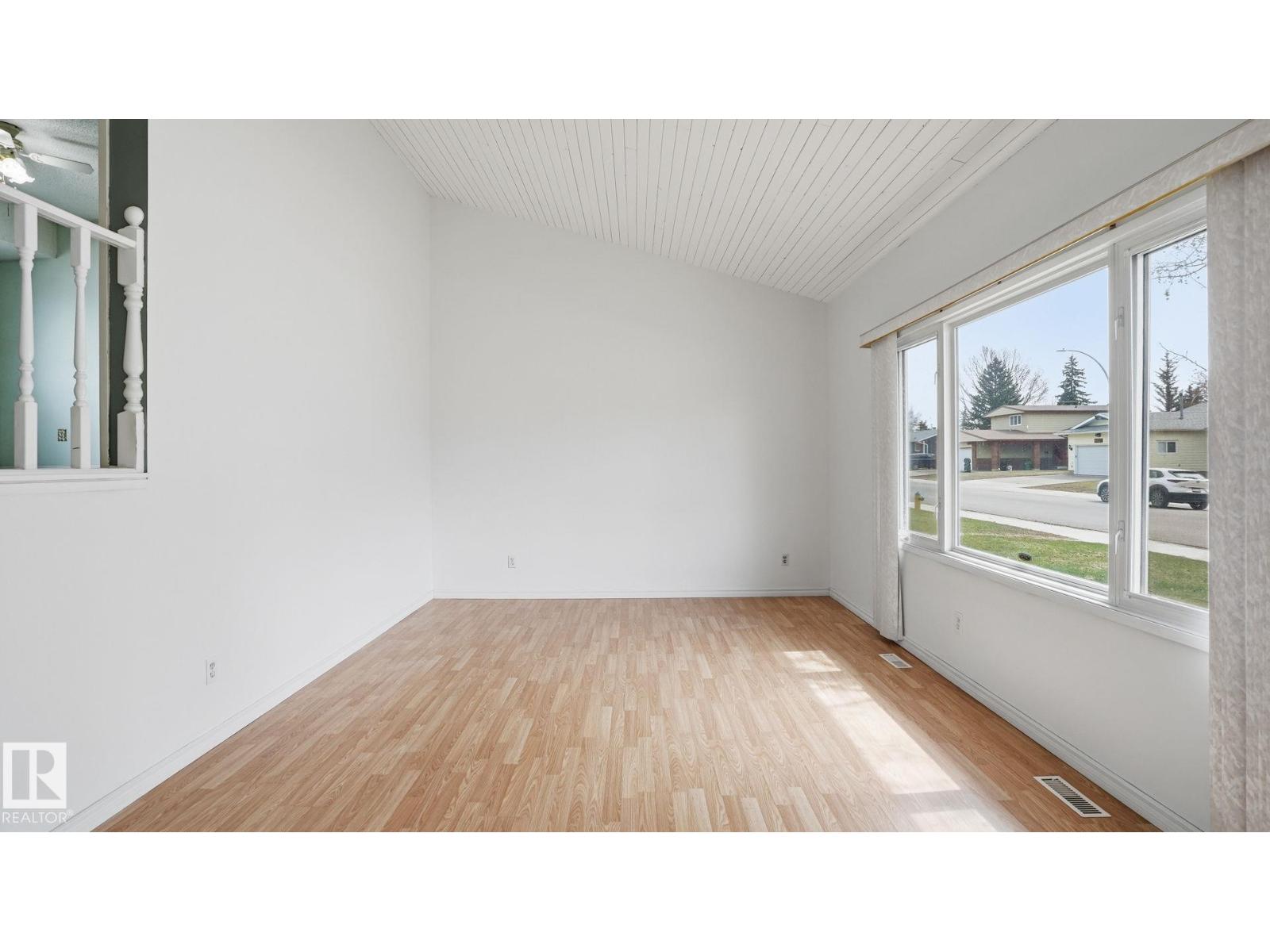 9834 167A AV NW - 5