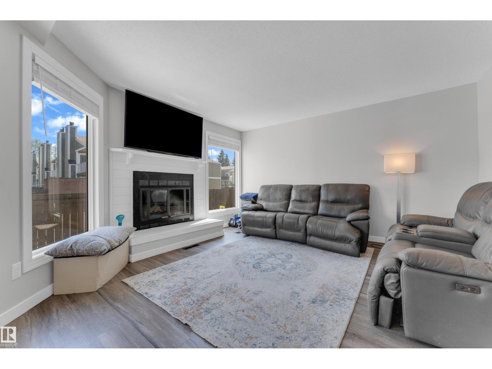 #45 1820 56 ST NW - 10