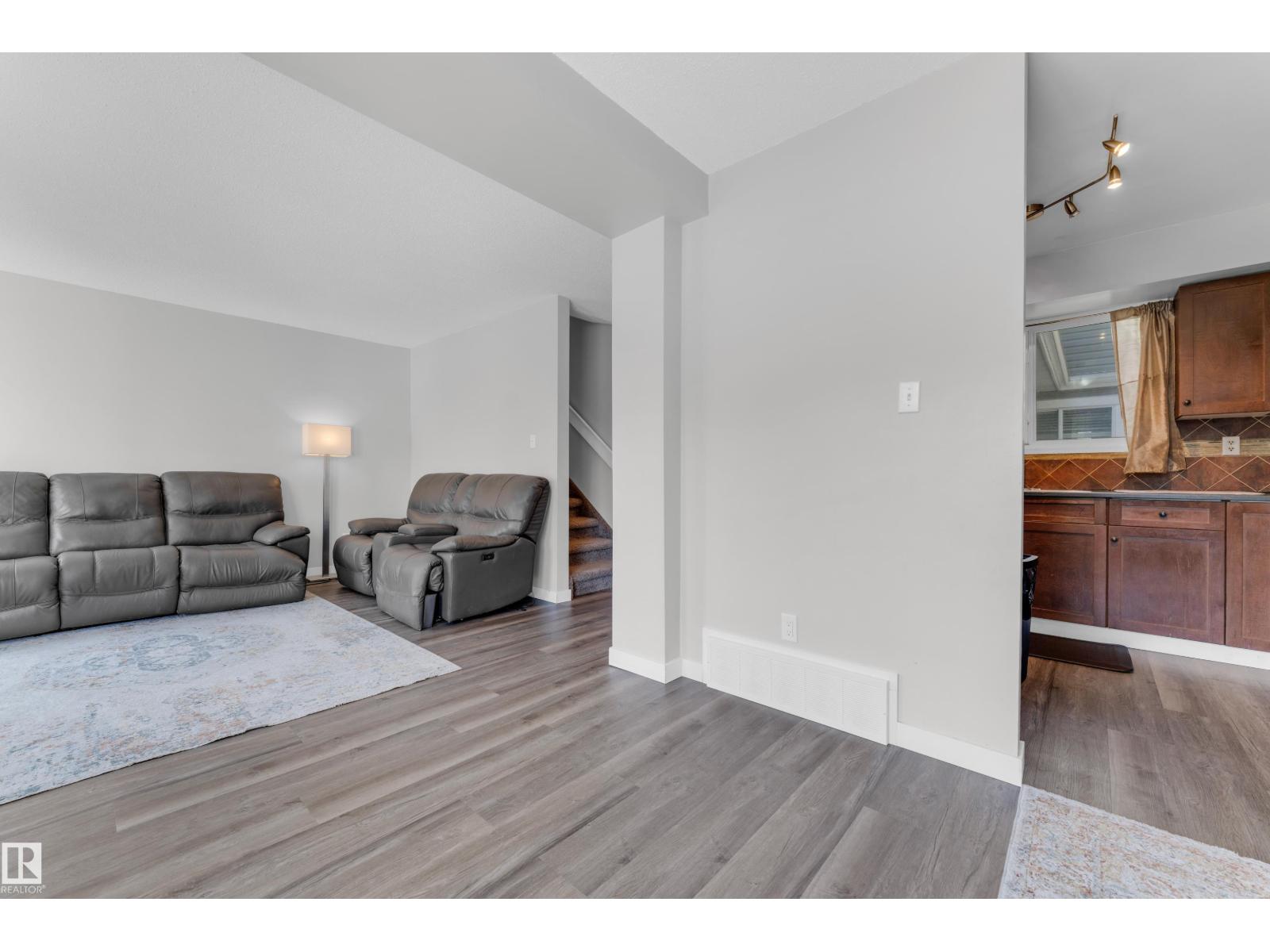 #45 1820 56 ST NW - 13