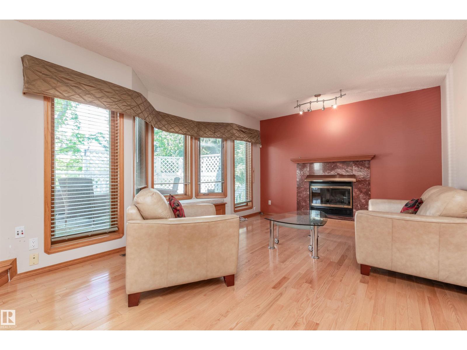 3 NEWPORT DR - 11