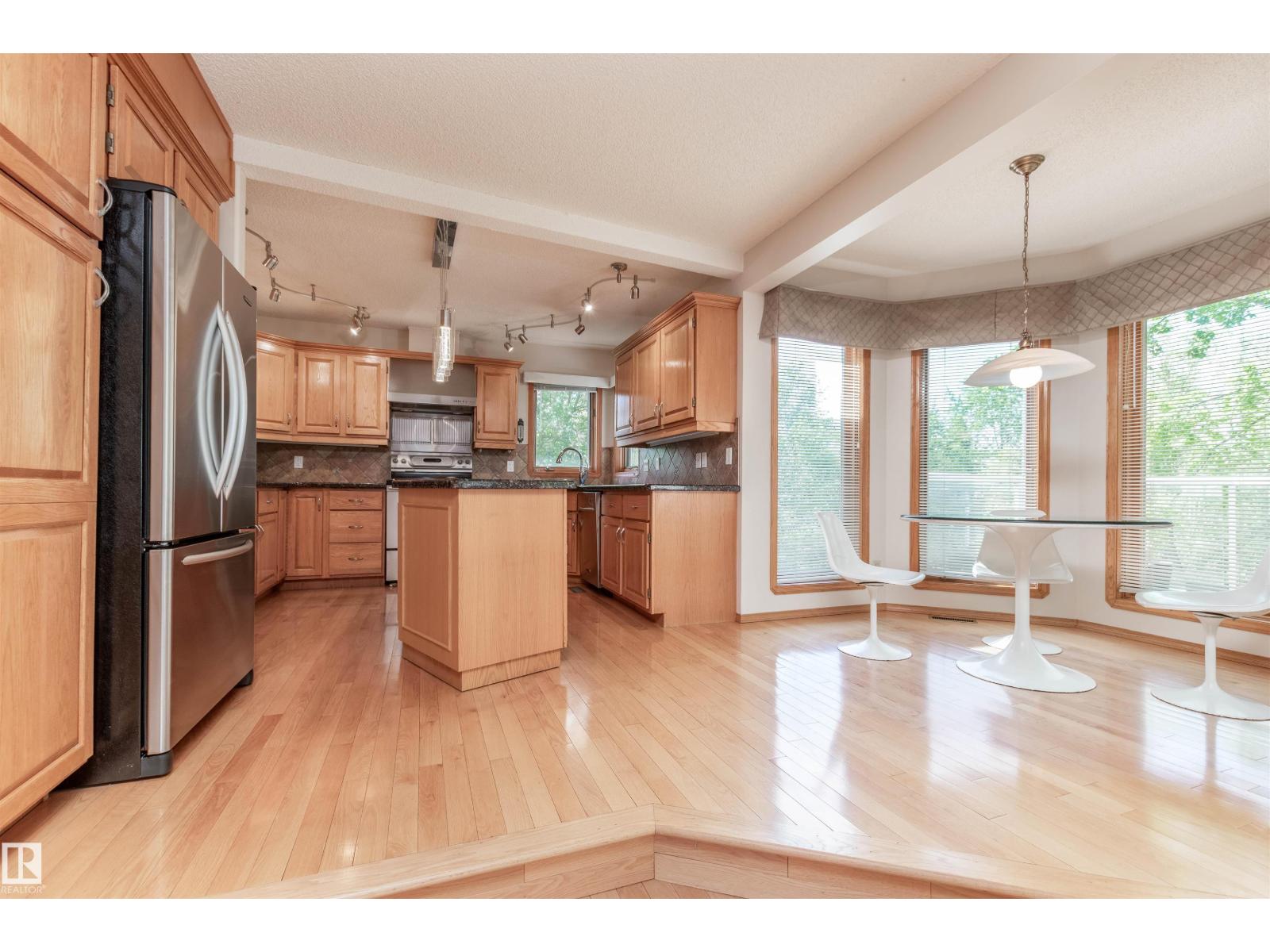 3 NEWPORT DR - 14