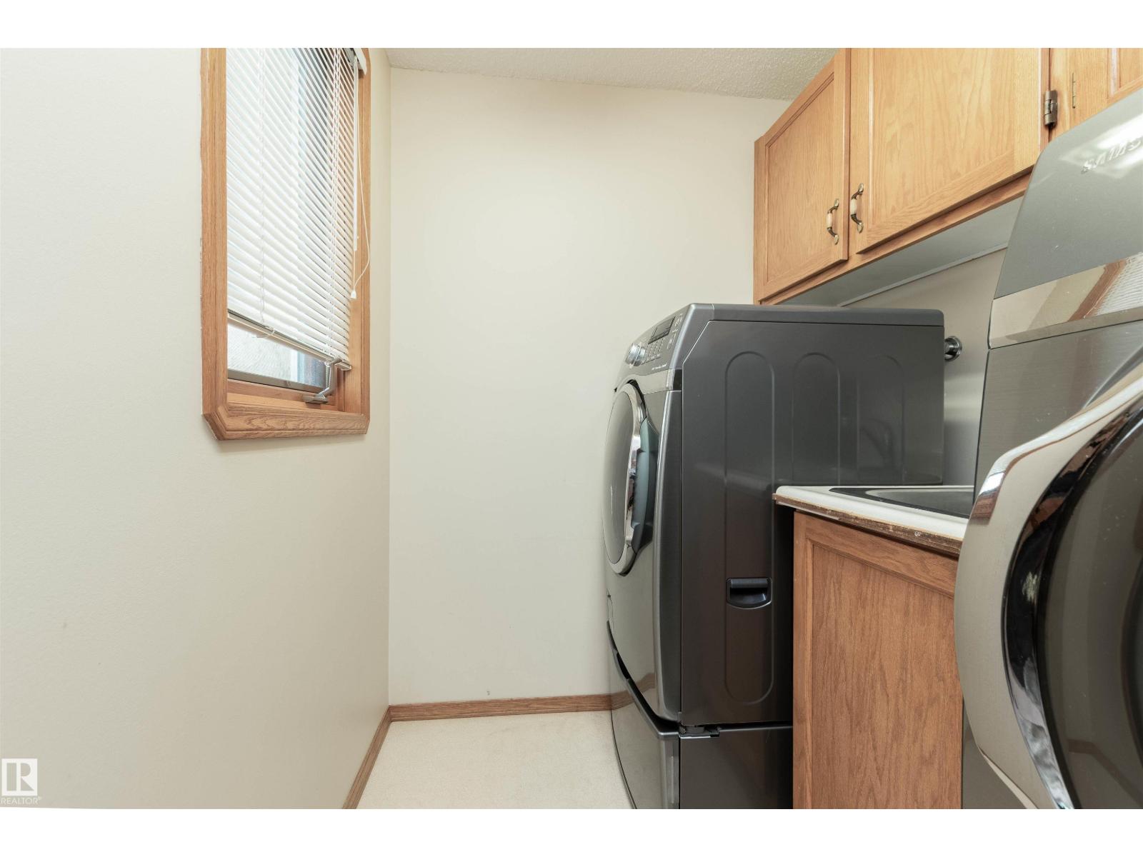 3 NEWPORT DR - 21