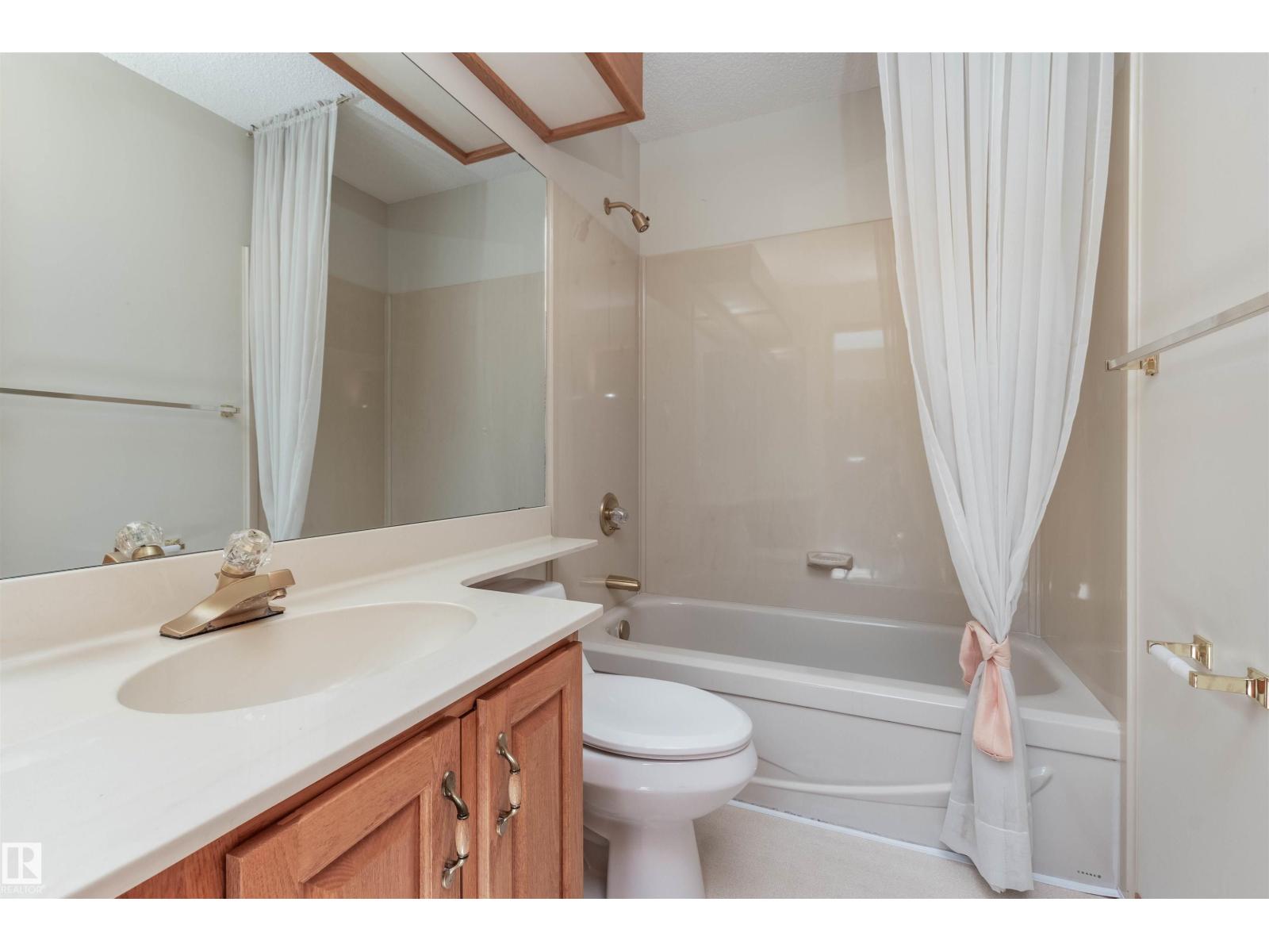 3 NEWPORT DR - 28
