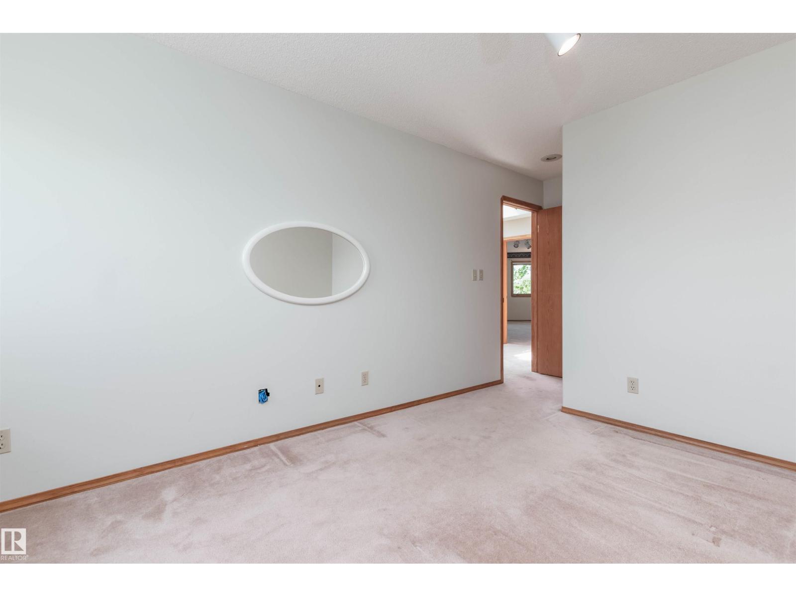 3 NEWPORT DR - 30