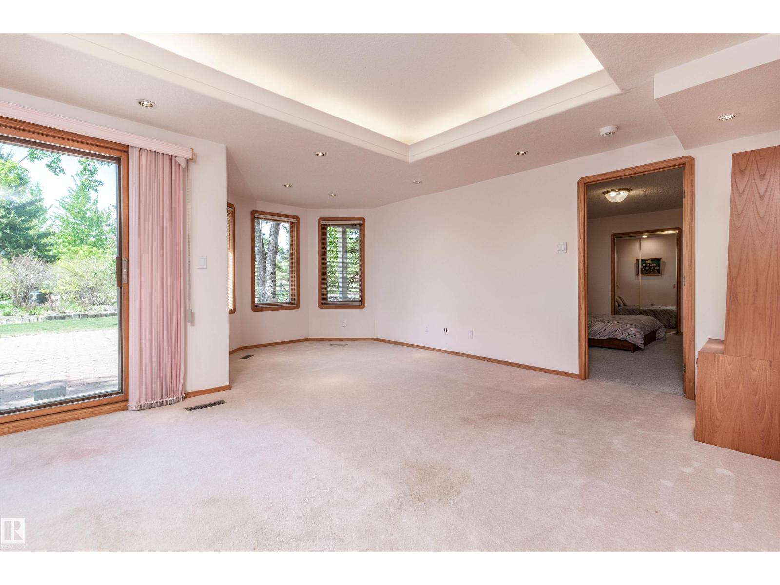 3 NEWPORT DR - 35