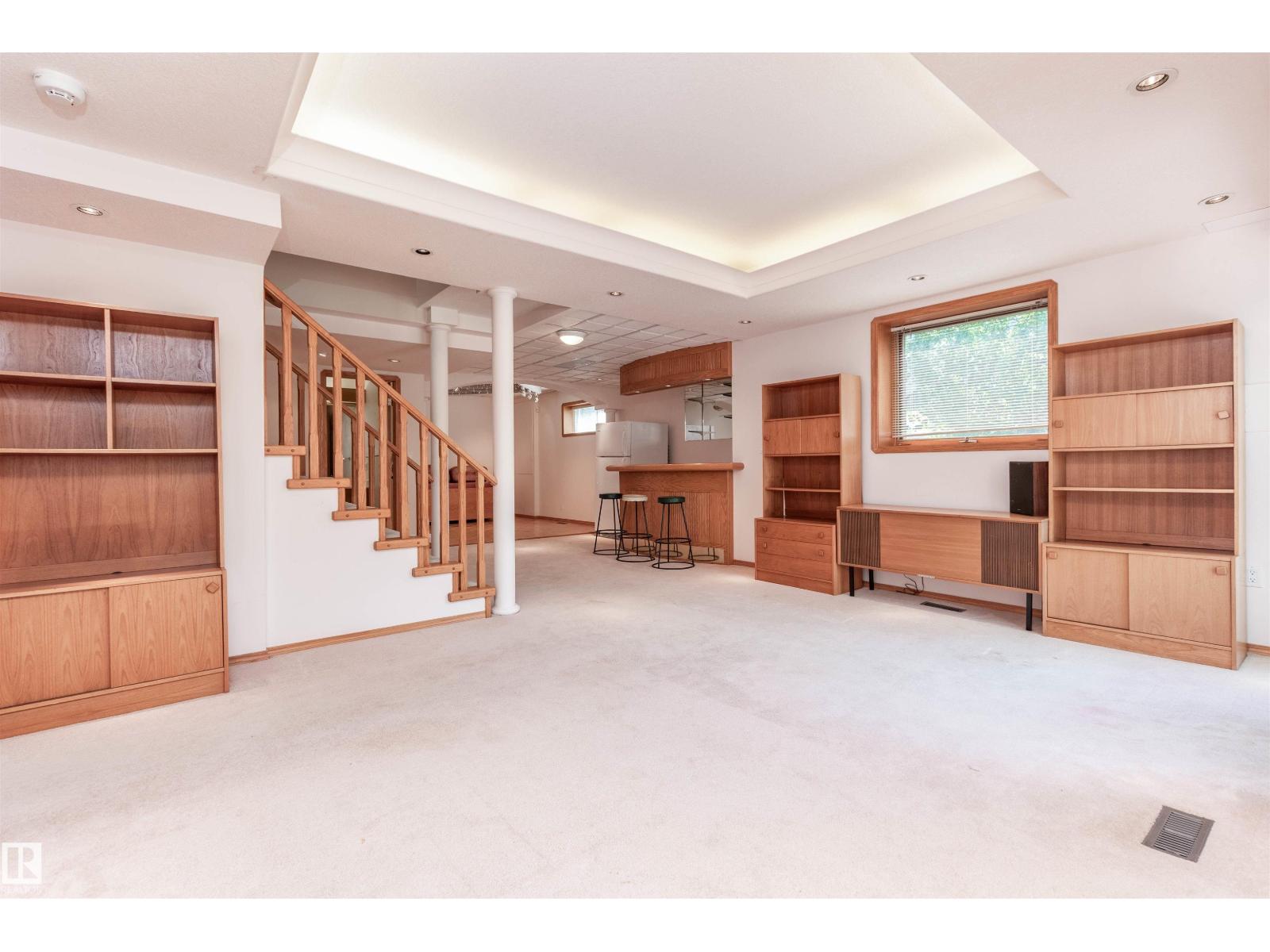 3 NEWPORT DR - 37