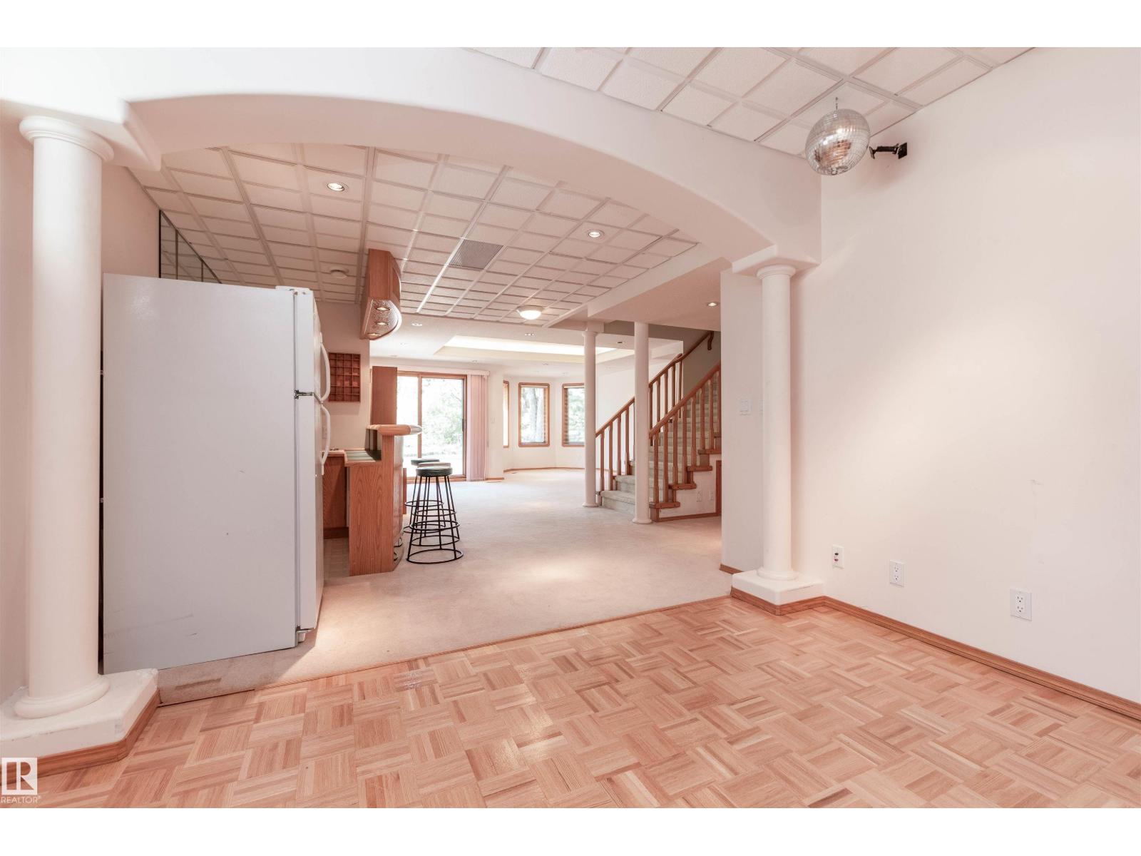 3 NEWPORT DR - 41