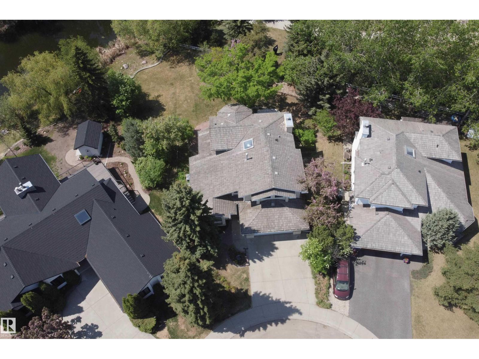 3 NEWPORT DR - 64