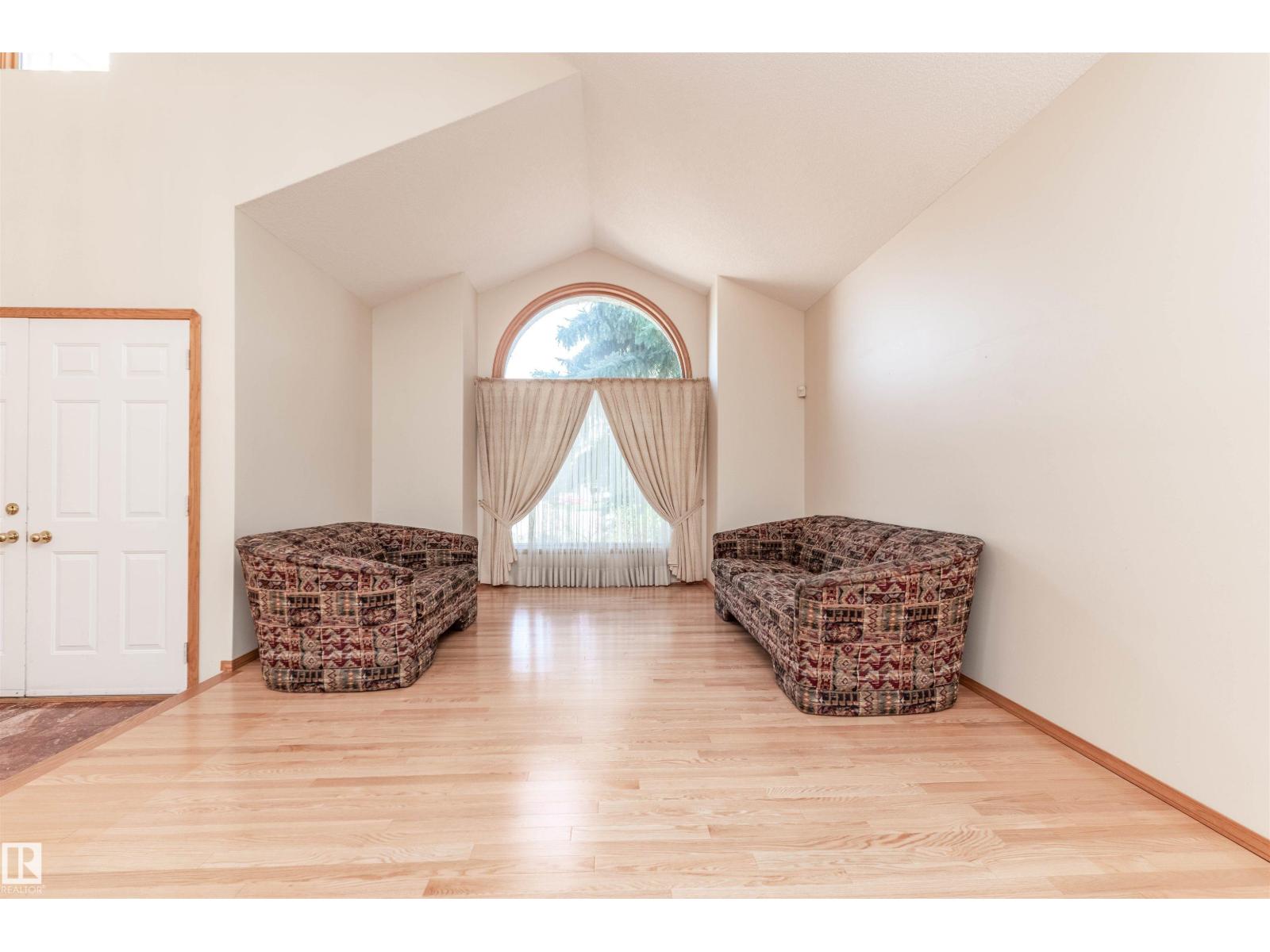 3 NEWPORT DR - 8