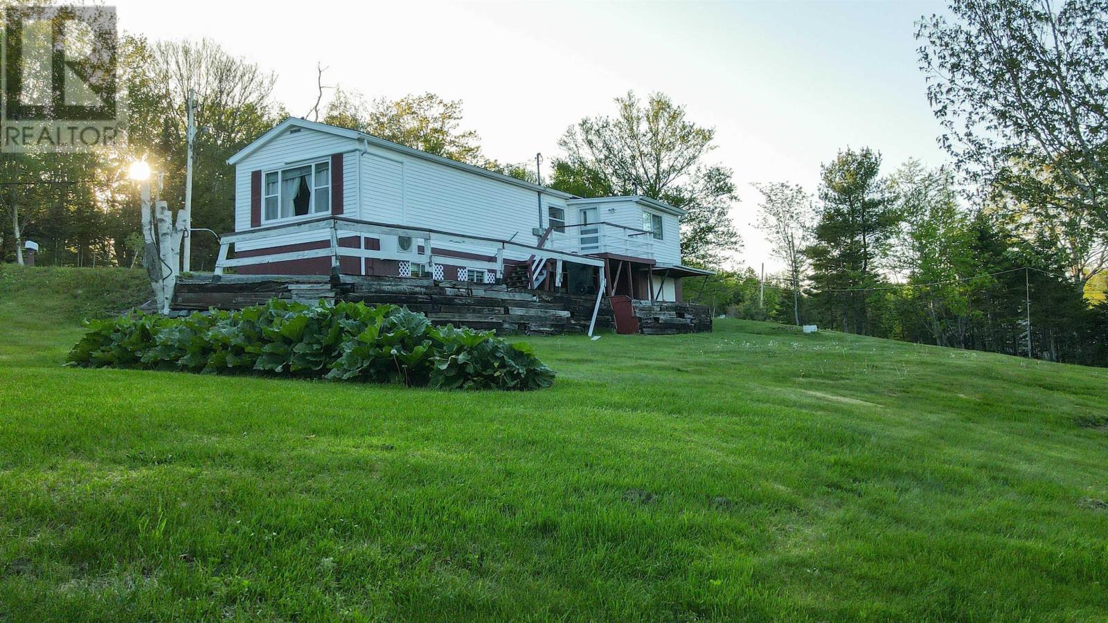 Property 12 of 16 of 209 South Uniacke Road